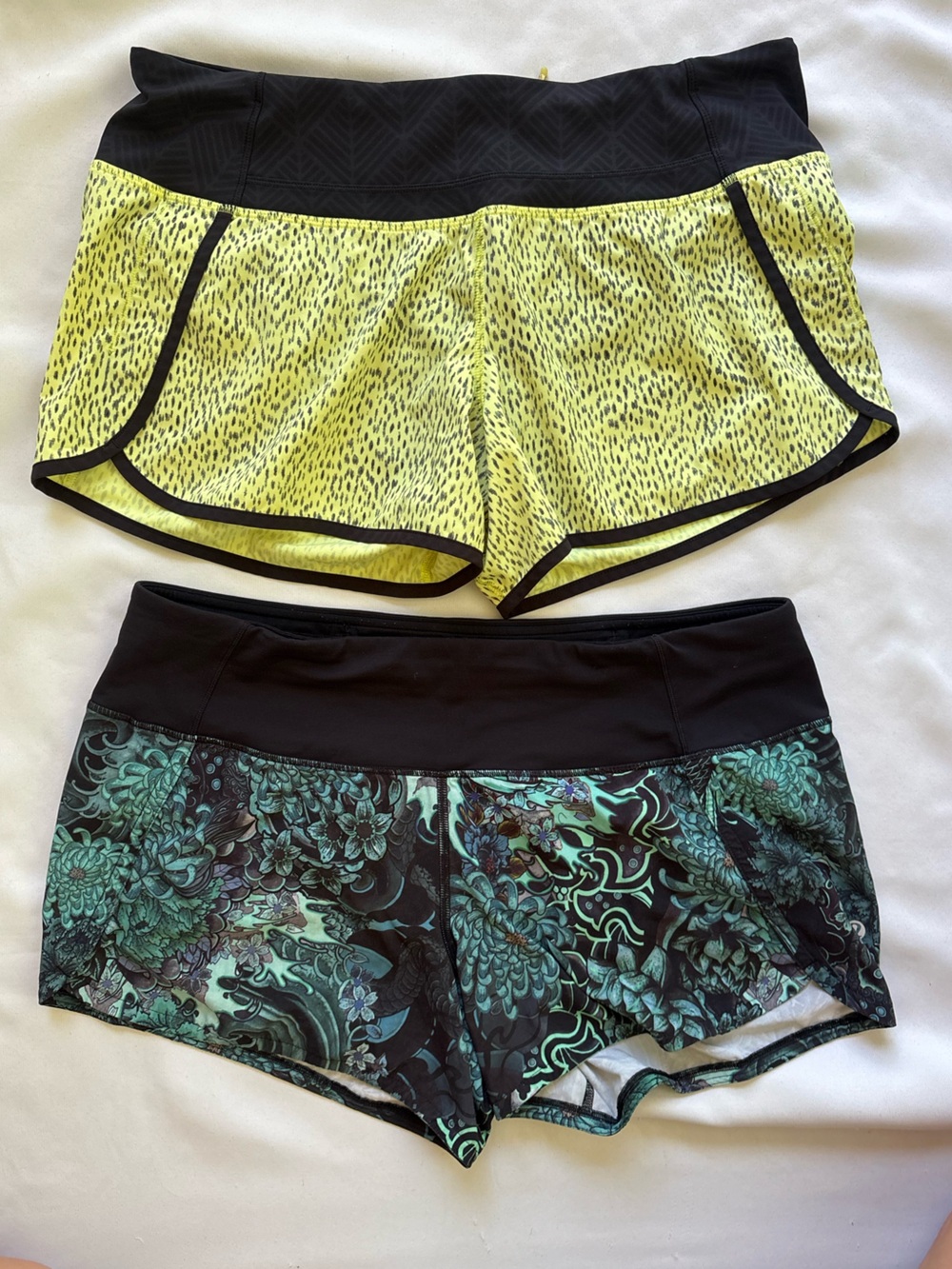 2 PAIRS | Lululemon Speed Up 2.5 in Shorts Bundle | Size 8 | Like New